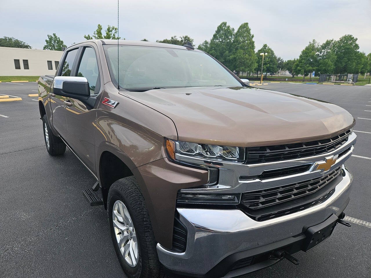 Used 2019 Chevrolet Silverado 1500 LT w/ All-Star Edition AWD/4WD image 12
