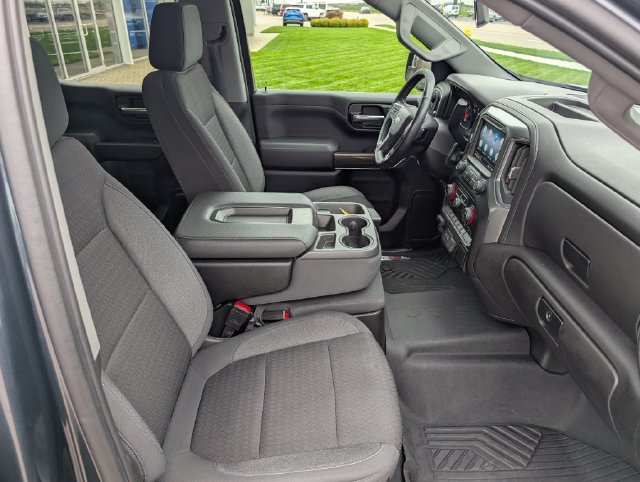Used 2021 Chevrolet Silverado 1500 LT AWD/4WD image 4