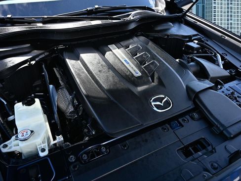 Used 2026 MAZDA CX-90 Plug-In Hybrid w/ Preferred AWD/4WD image 36