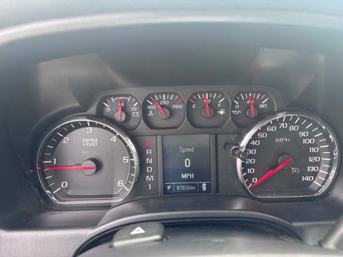 Used 2015 Chevrolet Silverado 2500 W/T w/ WT Convenience Package AWD/4WD image 15