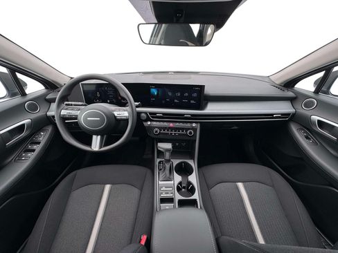 New 2026 Hyundai Sonata SE FWD image 13