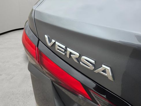 Used 2025 Nissan Versa SV FWD image 30