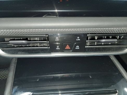 Used 2024 Volkswagen Atlas Cross Sport SE AWD/4WD image 21