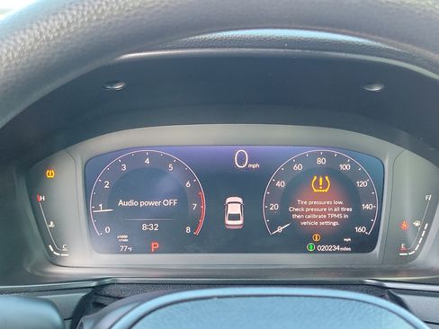 Used 2024 Honda Accord EX image 11