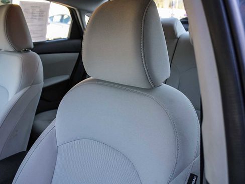 Used 2023 Kia Forte LXS w/ LXS Technology Package FWD image 21