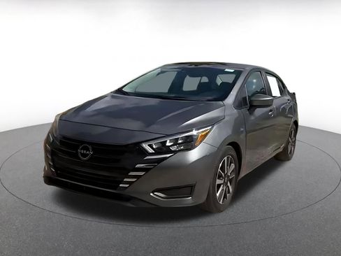Used 2025 Nissan Versa SV FWD image 7