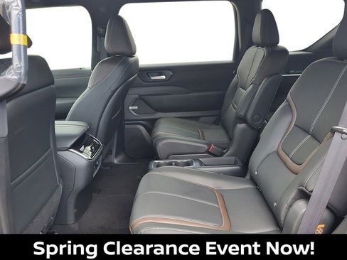 Used 2025 Nissan Armada SL w/ Captain's Chari Seat Package AWD/4WD image 23