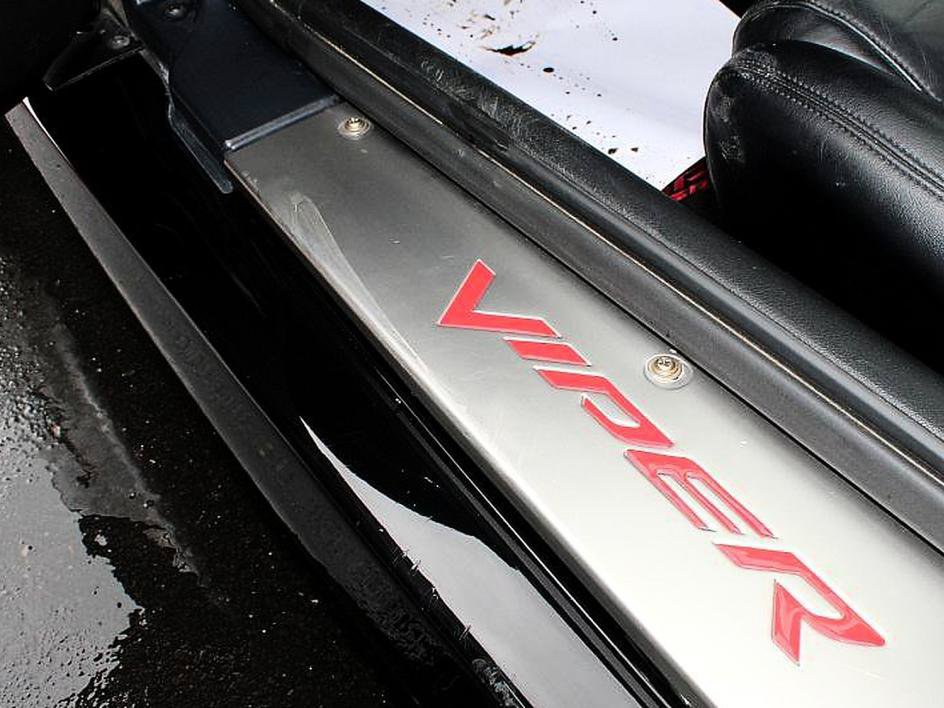 Used 2006 Dodge Viper SRT-10 RWD image 28