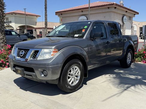 Used 2019 Nissan Frontier SV RWD image 3