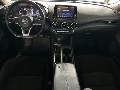 Used 2020 Nissan Sentra SV image 12