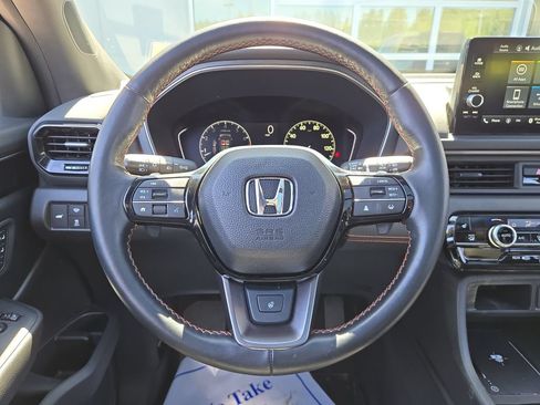 Used 2024 Honda Pilot TrailSport image 21