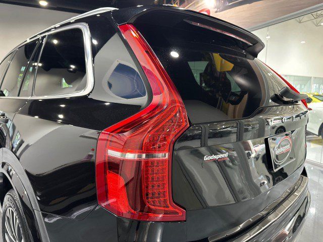 Used 2020 Volvo XC90 T5 Momentum w/ Protection Package Premier FWD image 37