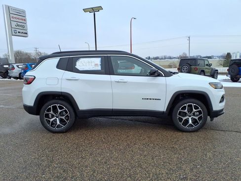 New 2026 Jeep Compass Limited w/ Sun, Sound & Navigation Group image 2