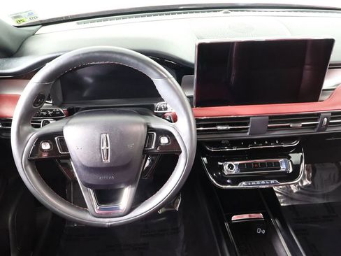 Used 2023 Lincoln Corsair Reserve w/ Equipment Group 201A image 8