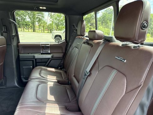 Used 2017 Ford F150 Platinum w/ Equipment Group 701A Luxury RWD image 11