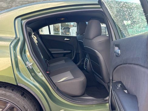 Used 2022 Dodge Charger Scat Pack w/ Driver Convenience Group image 18