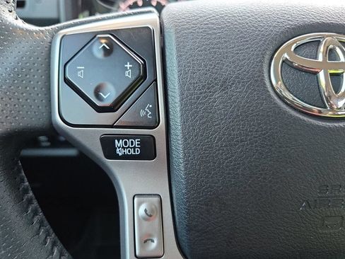 Used 2023 Toyota 4Runner TRD Sport AWD/4WD image 18