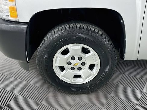 Used 2011 Chevrolet Silverado 1500 W/T AWD/4WD image 25