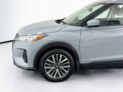 Used 2021 Nissan Kicks SV image 36