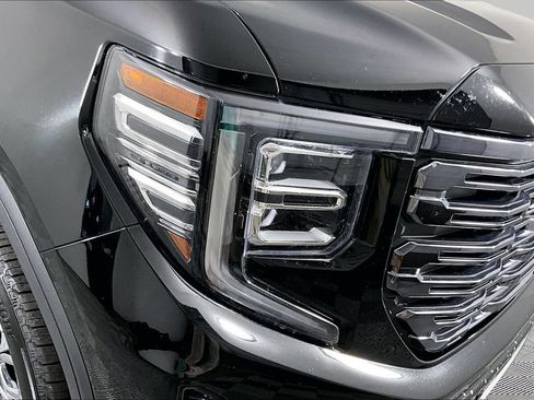 Certified 2026 GMC Sierra 1500 Denali Ultimate AWD/4WD image 28