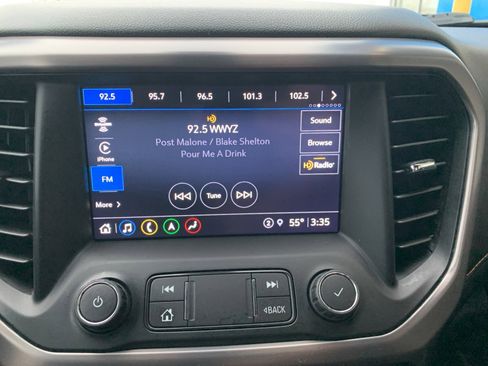 Used 2021 GMC Acadia AT4 image 23