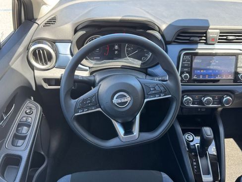 Used 2025 Nissan Versa SV FWD image 27