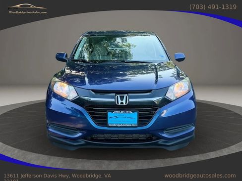 Used 2017 Honda HR-V LX image 2
