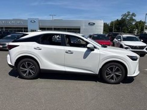 Used 2024 Lexus RX 350 Premium w/ Accessory Package (Z1) AWD/4WD image 5