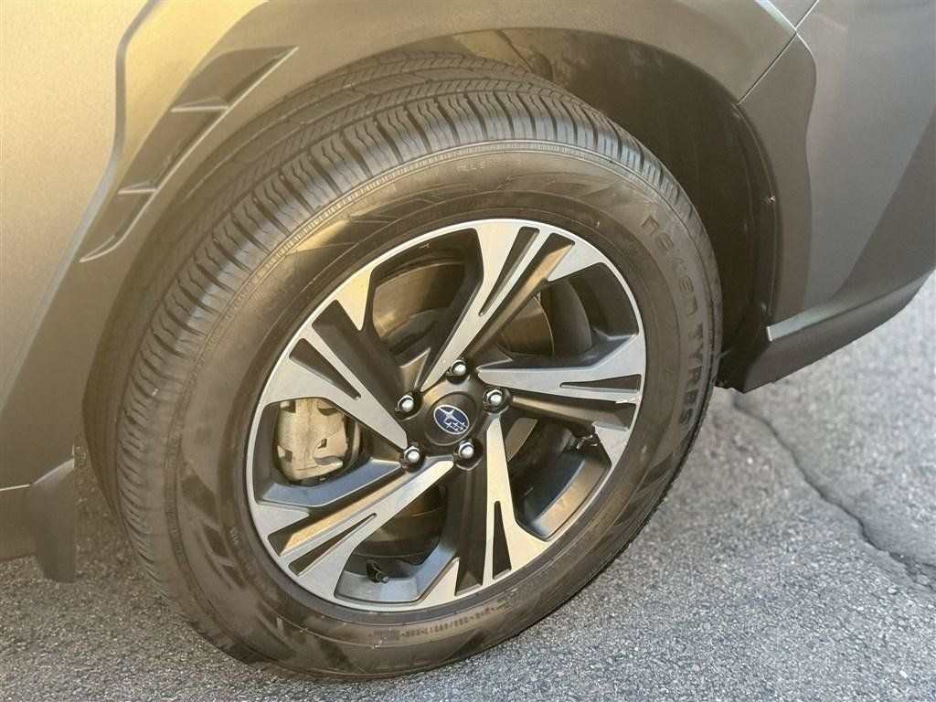 Used 2024 Subaru Crosstrek 2.0i Premium AWD/4WD image 10