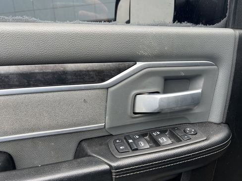 Used 2022 RAM 3500 Big Horn image 24