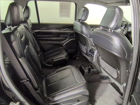 Used 2021 Jeep Grand Cherokee L Limited AWD/4WD image 38