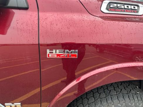 Used 2019 RAM 2500 Laramie AWD/4WD image 6