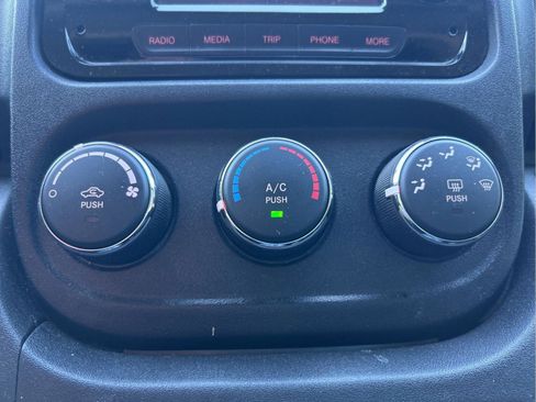 Used 2021 RAM ProMaster 1500 image 21