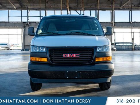 Used 2023 GMC Savana 2500 w/ Driver Convenience Package image 32