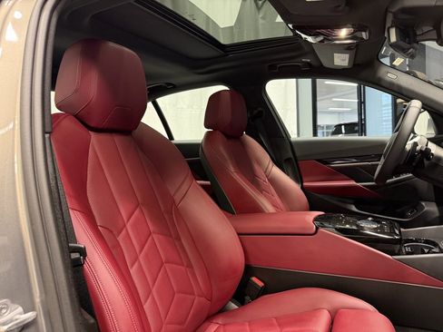 Certified 2024 BMW 540i xDrive image 25