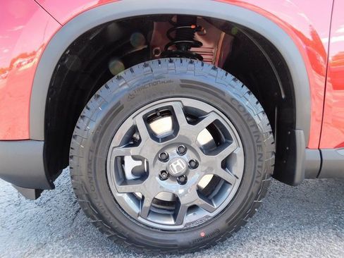 New 2025 Honda Pilot TrailSport image 16