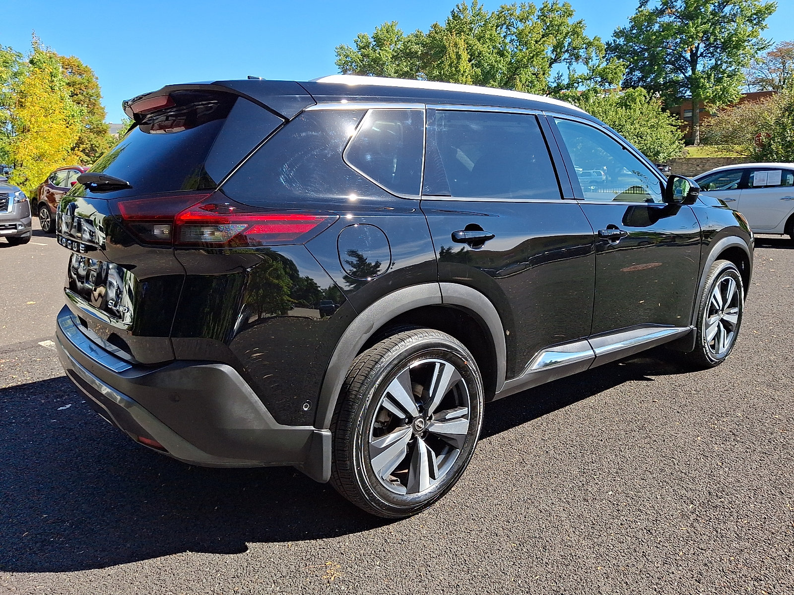 Certified 2023 Nissan Rogue SL w/ SL Premium Package AWD/4WD image 6