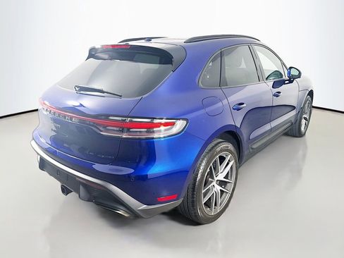 Certified 2023 Porsche Macan image 9
