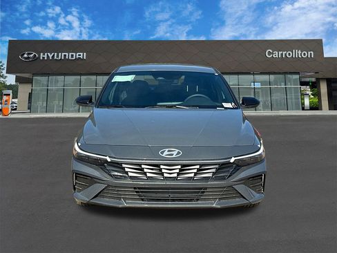 New 2025 Hyundai Elantra Sport image 2