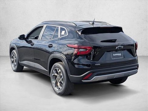 New 2026 Chevrolet Trax LT w/ Sunroof Package image 9