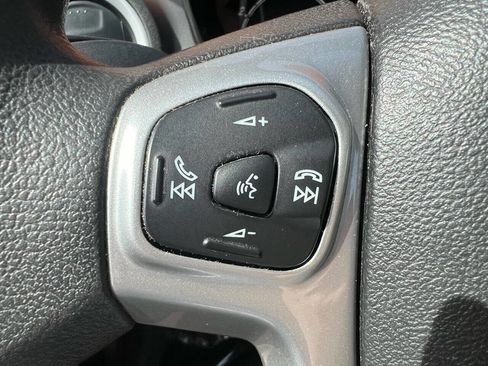 Used 2019 Ford Fiesta SE image 16