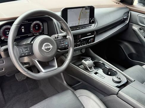 Used 2023 Nissan Rogue Platinum w/ Platinum Premium Package AWD/4WD image 10