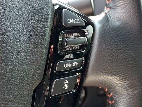 Used 2022 Nissan Frontier PRO-4X AWD/4WD image 23