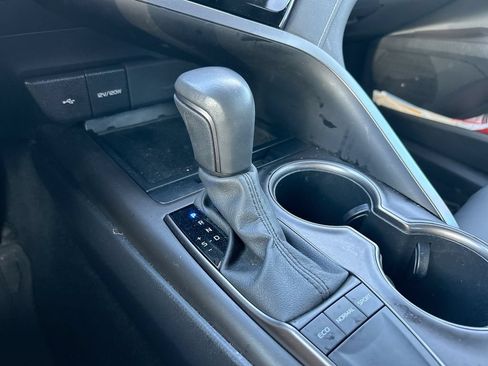 Used 2023 Toyota Camry SE w/ Convenience Package FWD image 26
