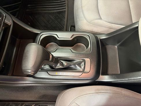 Used 2020 Chevrolet Colorado W/T w/ WT Convenience Package RWD image 32