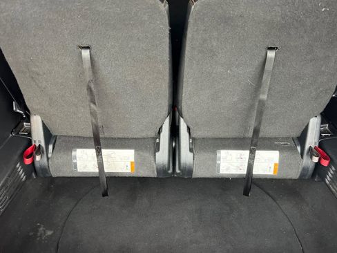 Used 2017 Ford Explorer XLT w/ Equipment Group 202A image 17