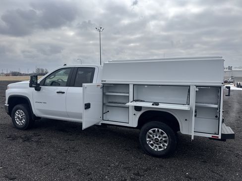 New 2026 Chevrolet Silverado 2500 W/T w/ WT Convenience Package image 2