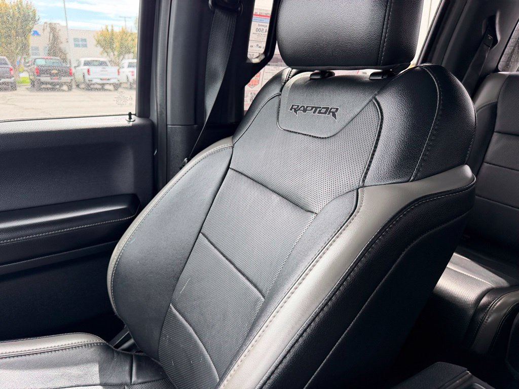 Used 2018 Ford F150 Raptor w/ Equipment Group 802A Luxury AWD/4WD image 36