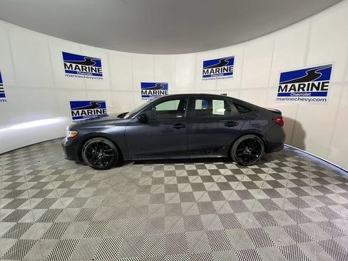 Used 2025 Honda Civic Sport image 13