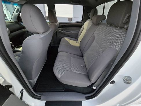 Used 2015 Toyota Tacoma 4x4 Double Cab image 15